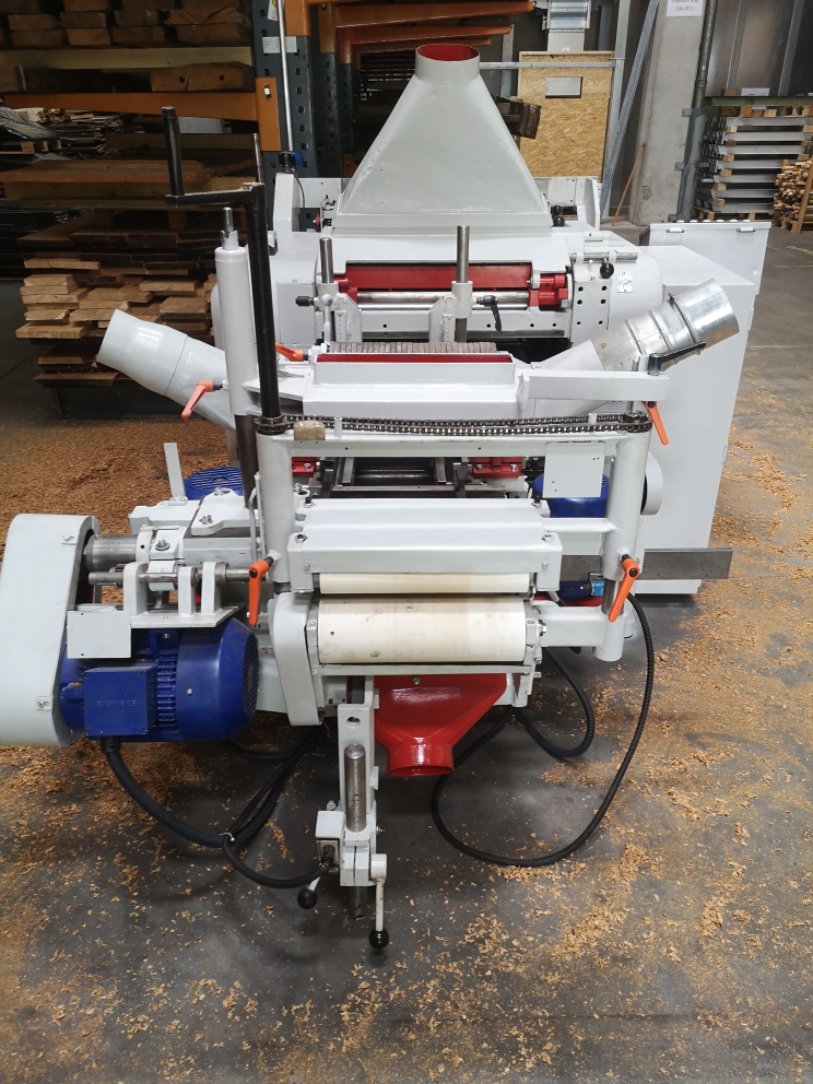 Hobelmaschine / Kehlmaschine  Kupfermühle Vuin